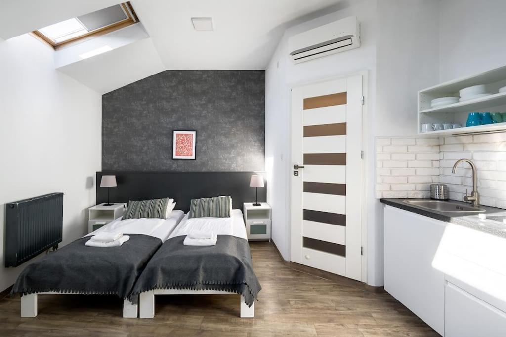 Modern Apartment In The Very Central Location 20 크라쿠프 외부 사진